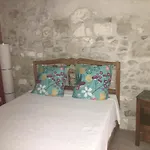 Petite Maison Sur Jardin Secret