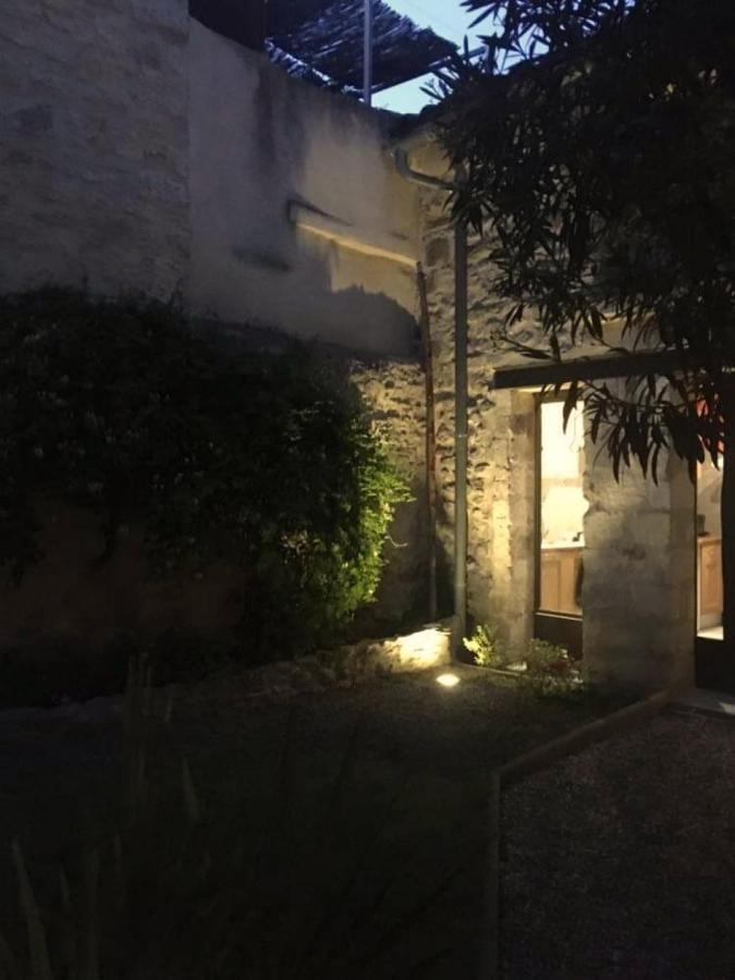 Petite Maison Sur Jardin Secret Apartment *