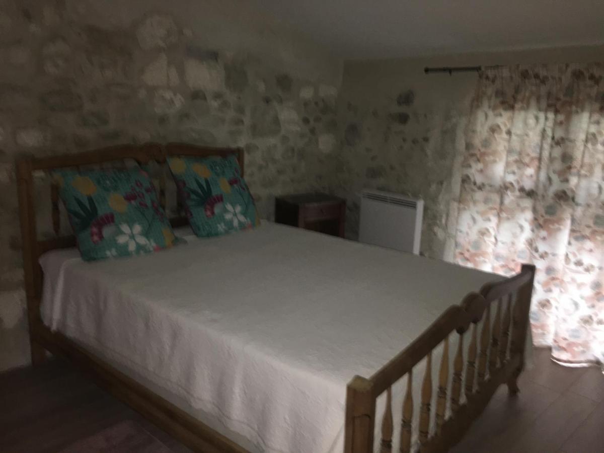 Petite Maison Sur Jardin Secret Apartment